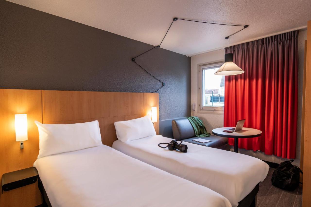 Ibis Cergy Pontoise Le Port Hotel Exterior foto