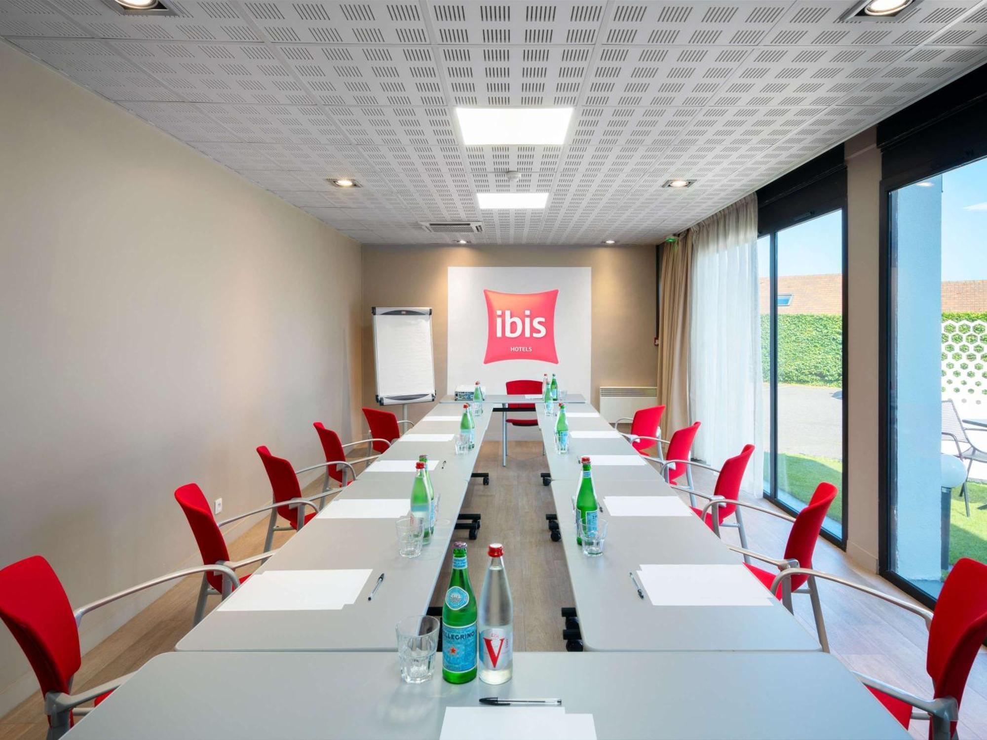 Ibis Cergy Pontoise Le Port Hotel Exterior foto