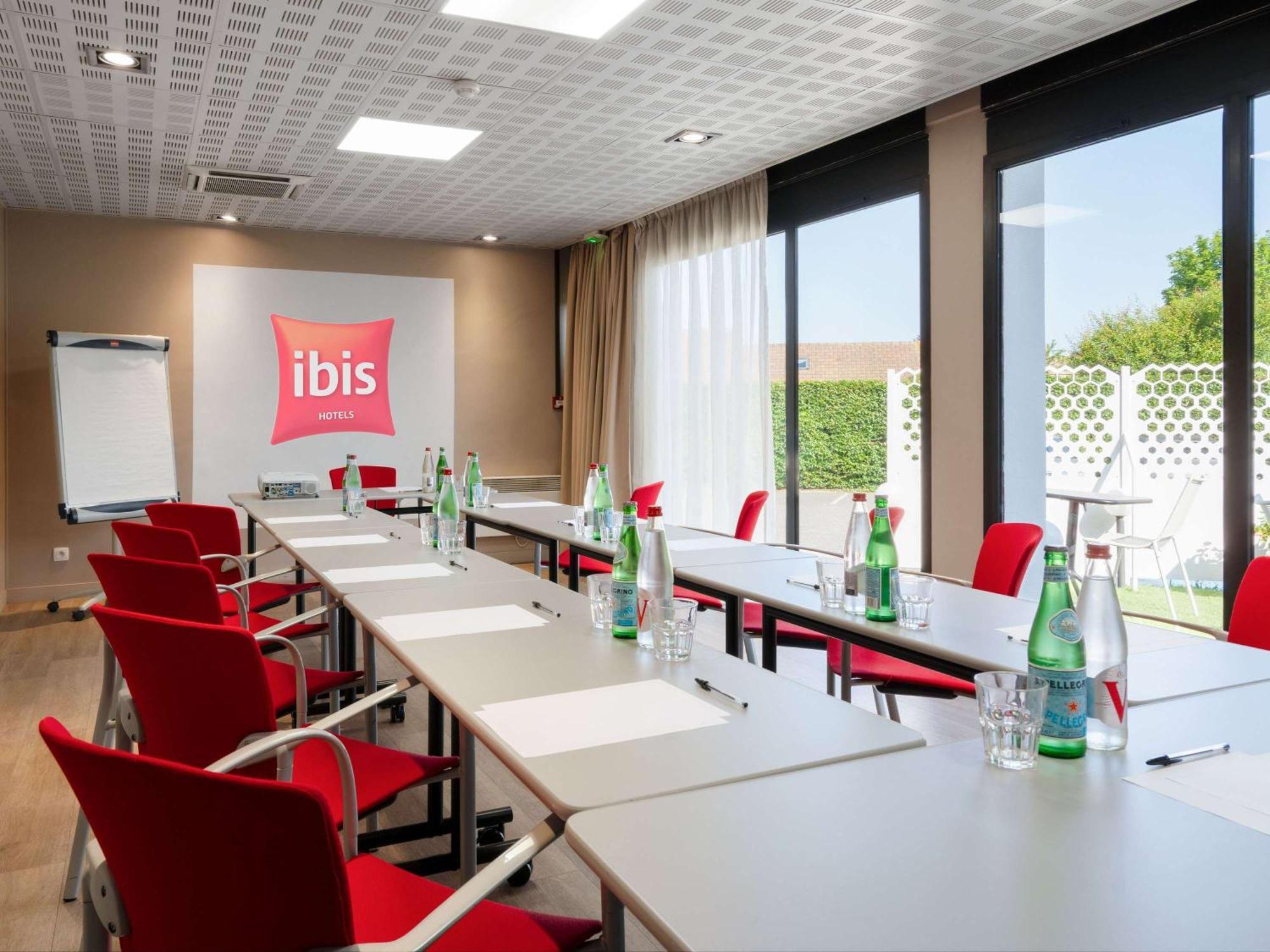 Ibis Cergy Pontoise Le Port Hotel Exterior foto
