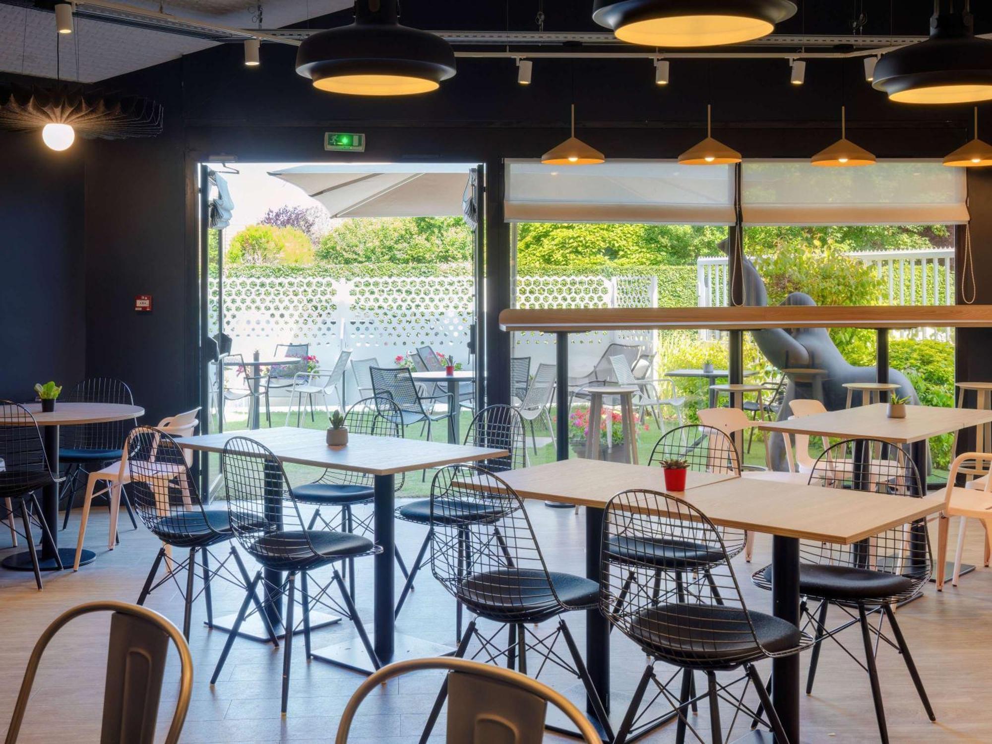 Ibis Cergy Pontoise Le Port Hotel Exterior foto