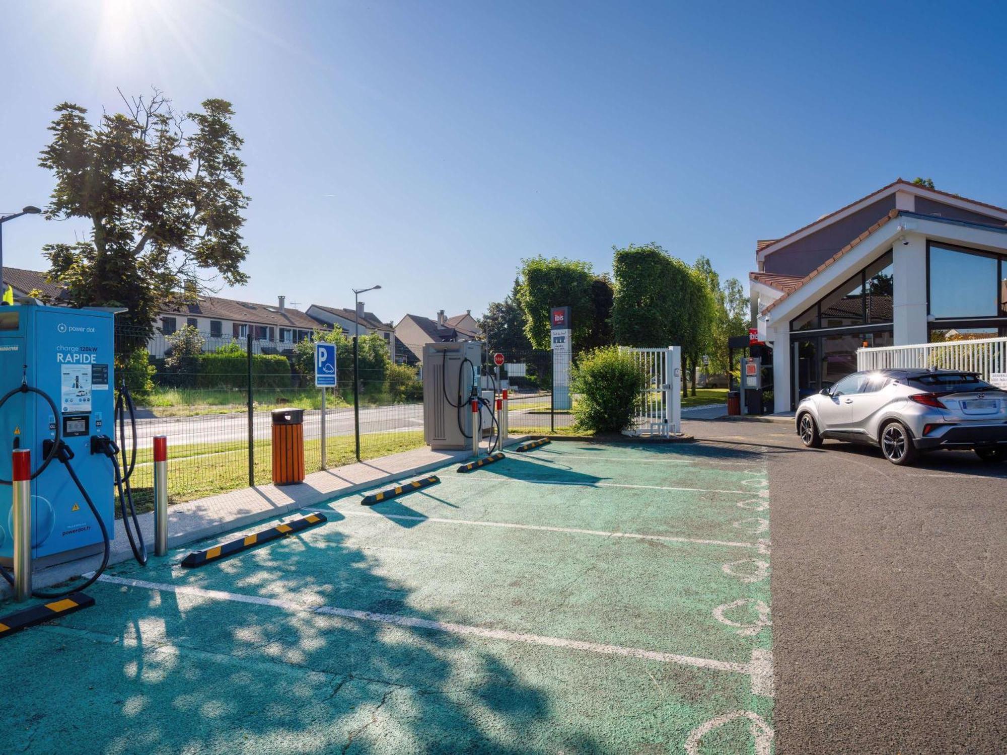 Ibis Cergy Pontoise Le Port Hotel Exterior foto