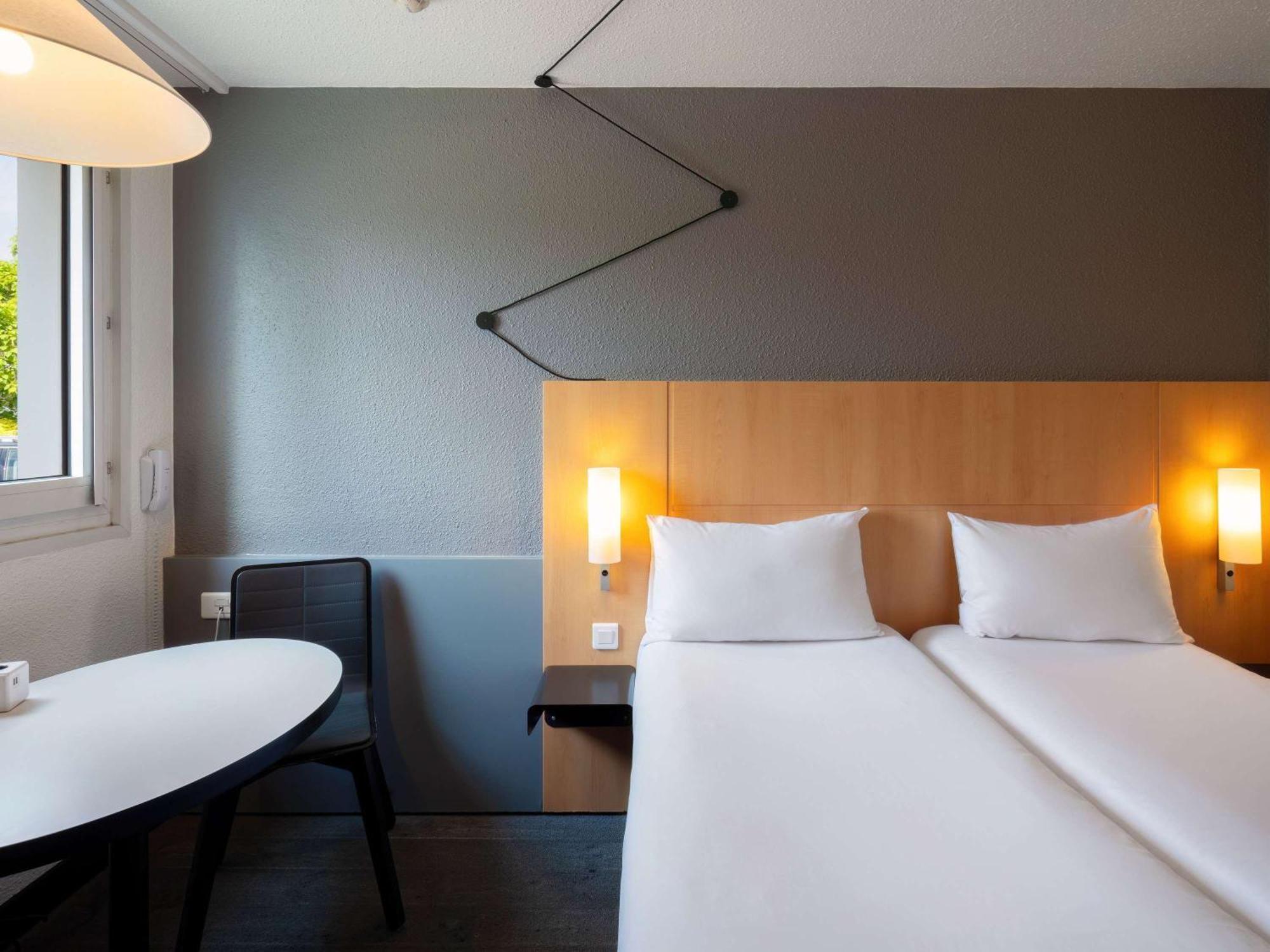Ibis Cergy Pontoise Le Port Hotel Exterior foto
