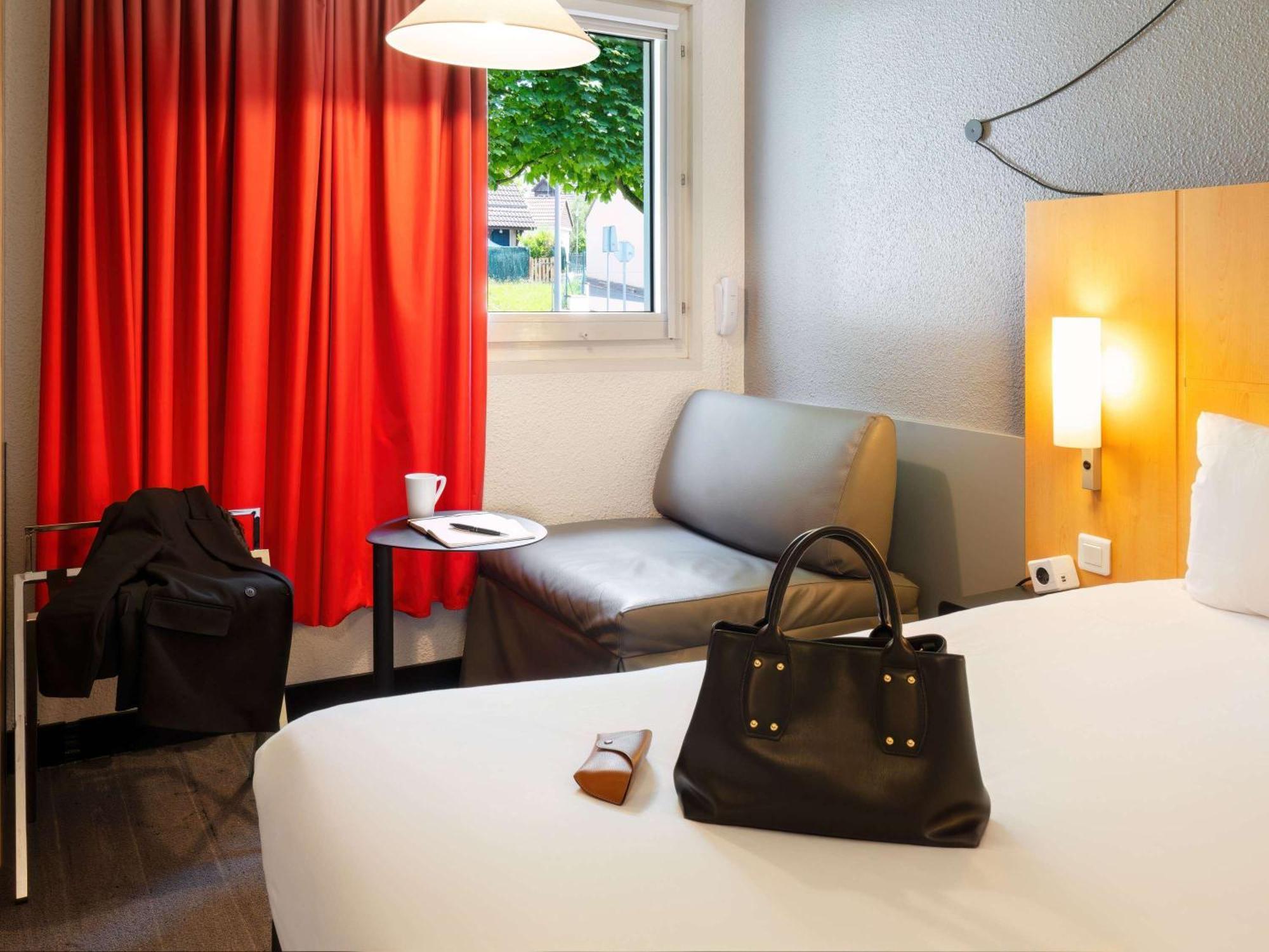 Ibis Cergy Pontoise Le Port Hotel Exterior foto